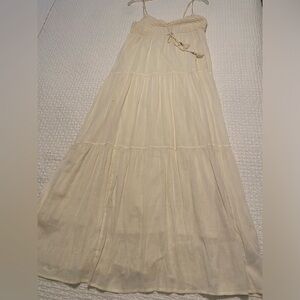 Maxi dress American eagle biege